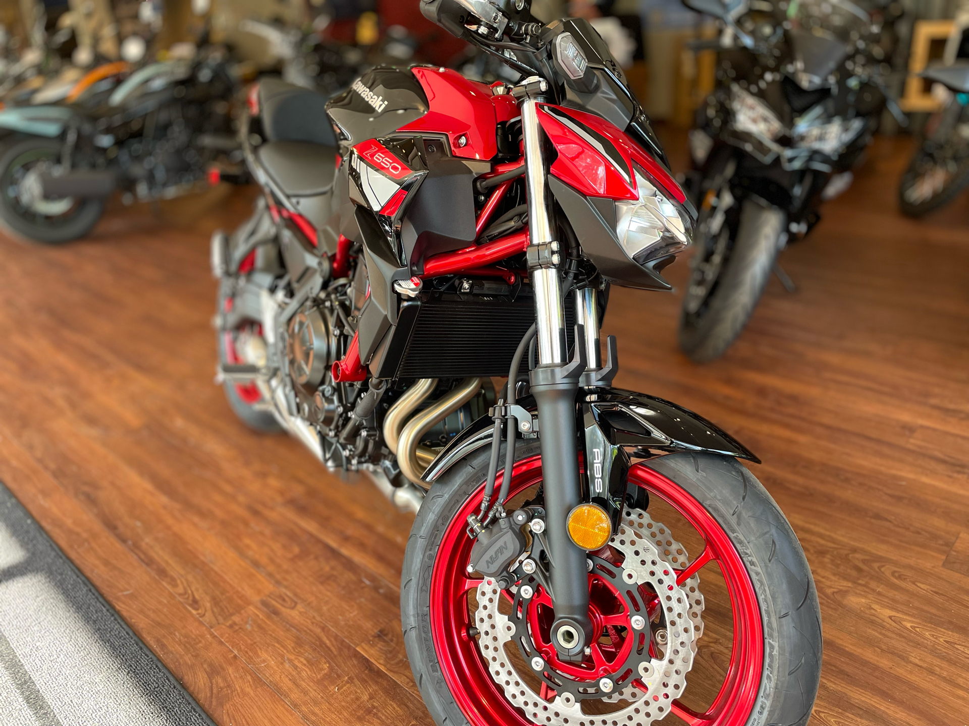 2024 Kawasaki Z650 ABS in Tyngsboro, Massachusetts - Photo 12
