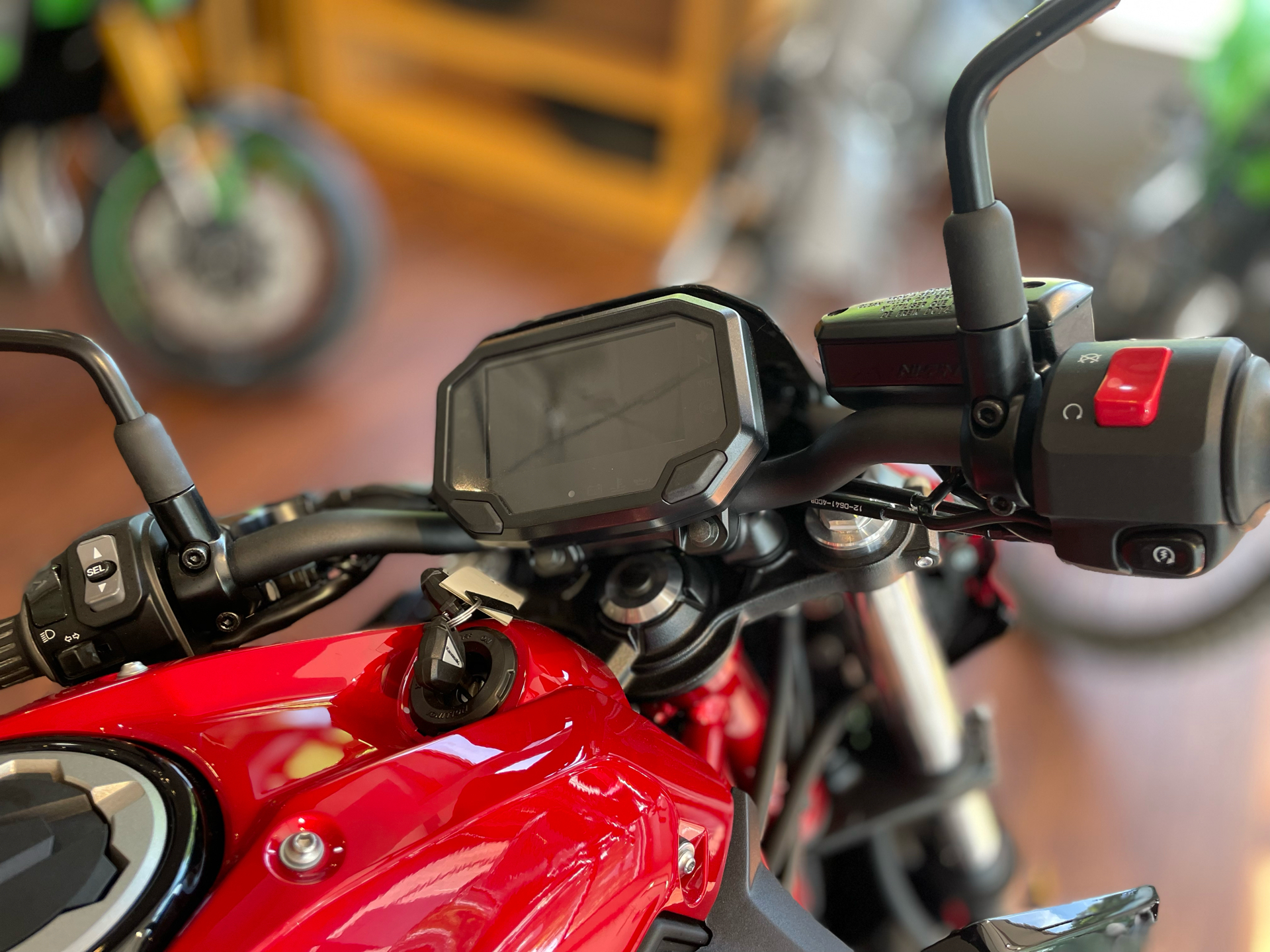 2024 Kawasaki Z650 ABS in Tyngsboro, Massachusetts - Photo 13