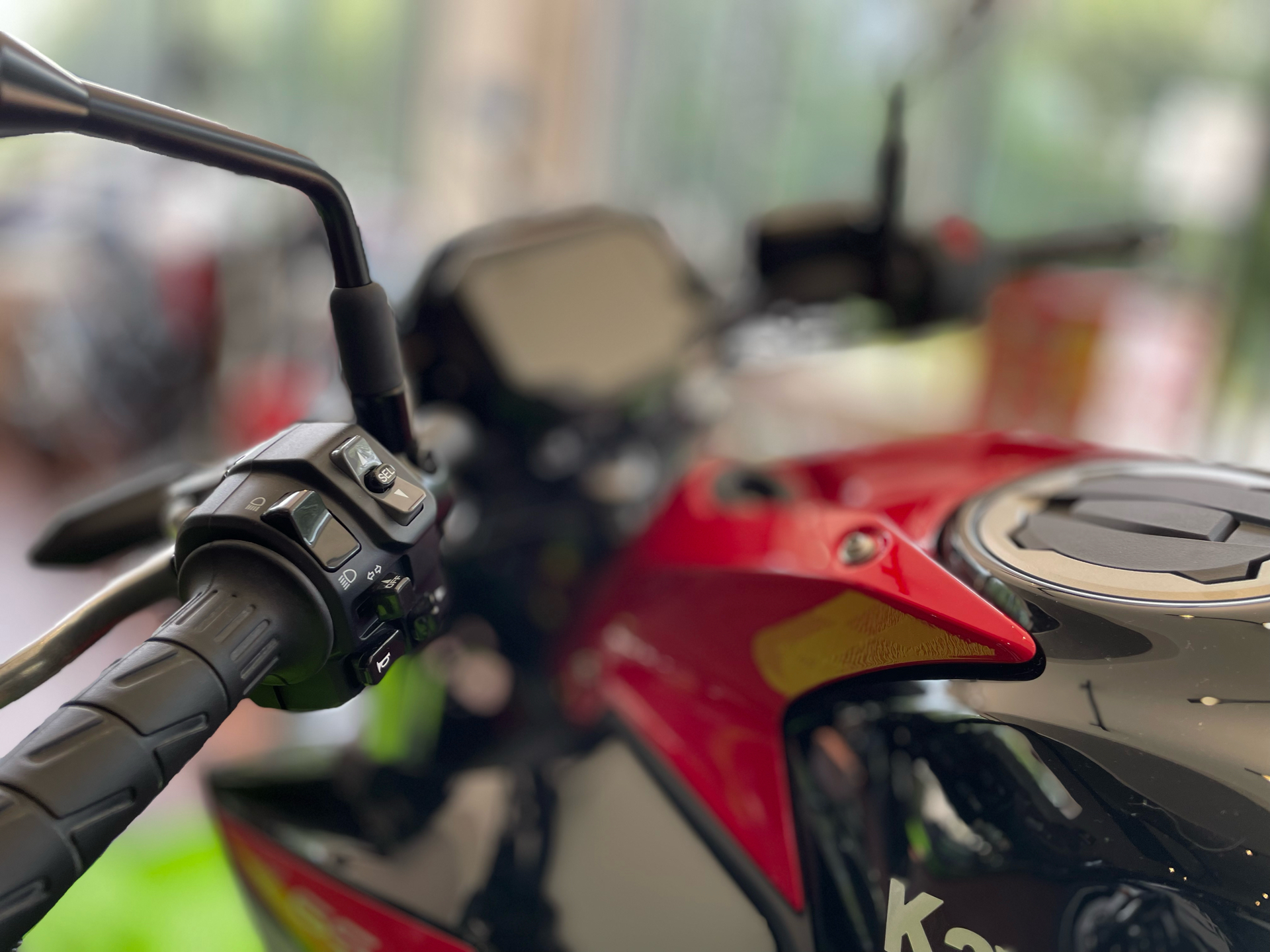 2024 Kawasaki Z650 ABS in Tyngsboro, Massachusetts - Photo 16