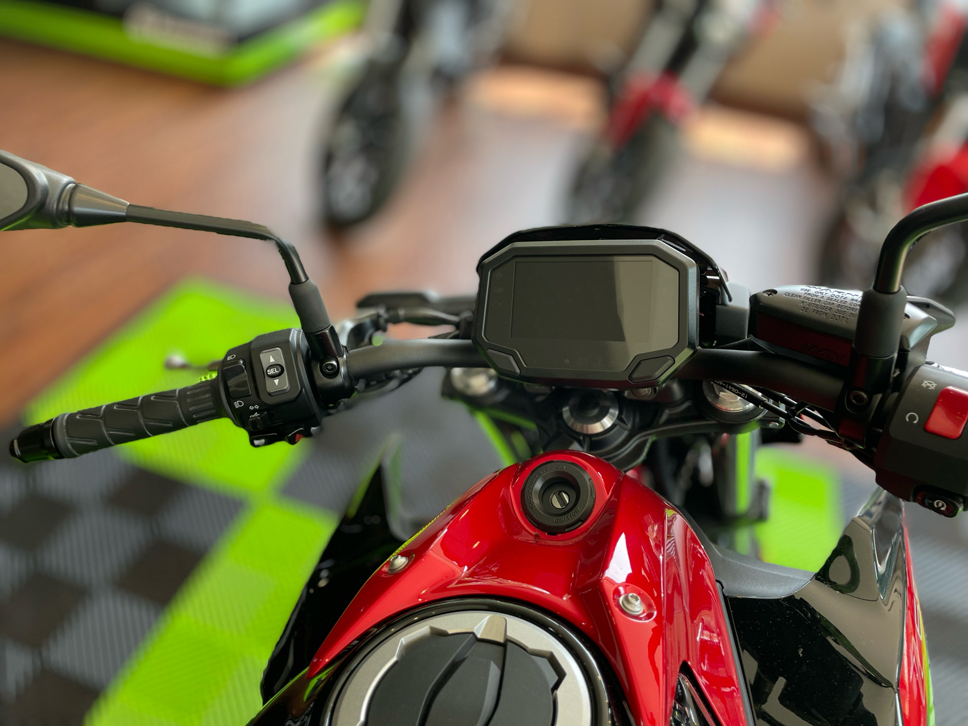 2024 Kawasaki Z650 ABS in Tyngsboro, Massachusetts - Photo 17