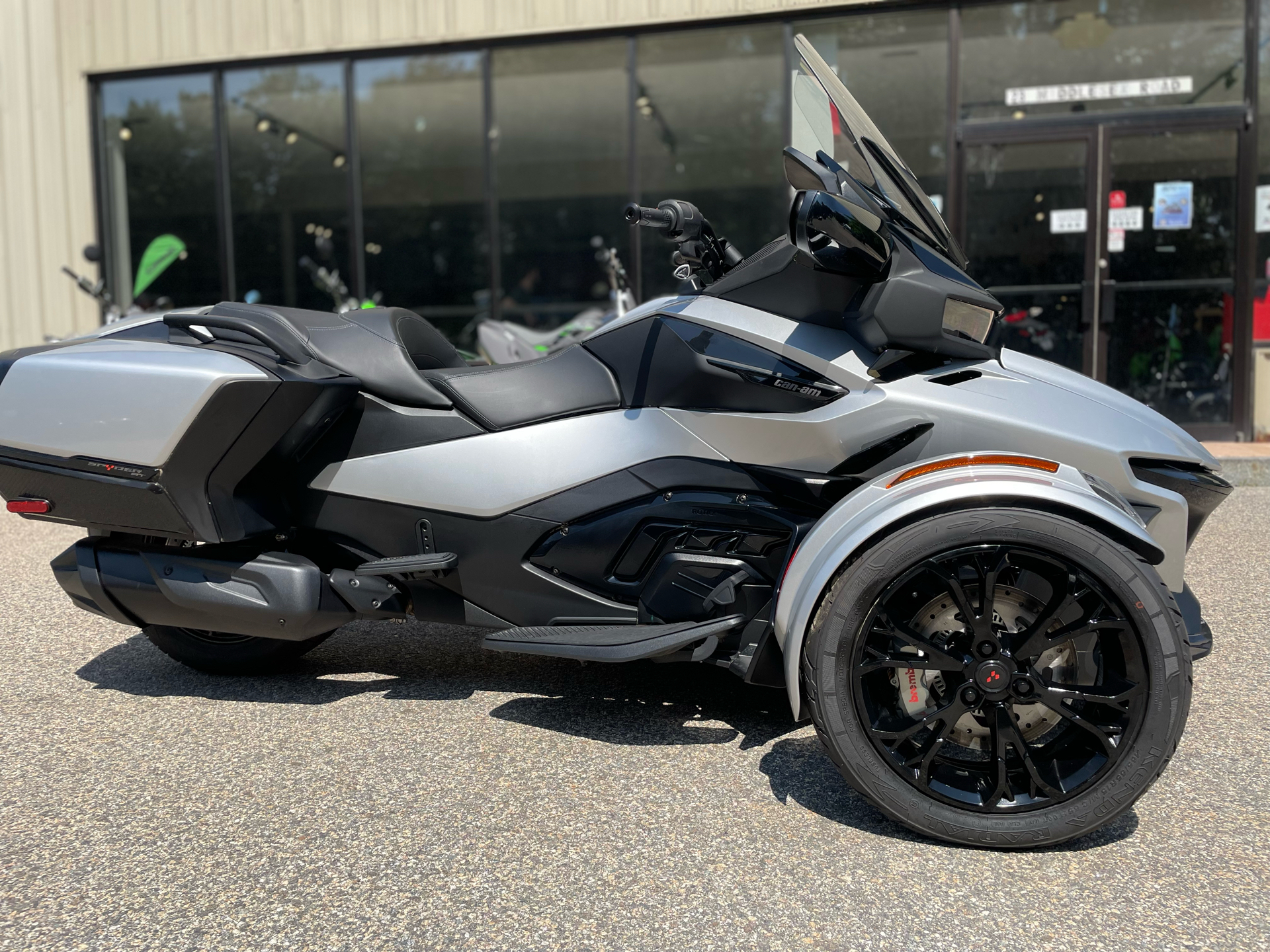 2024 Can-Am Spyder RT in Tyngsboro, Massachusetts - Photo 5