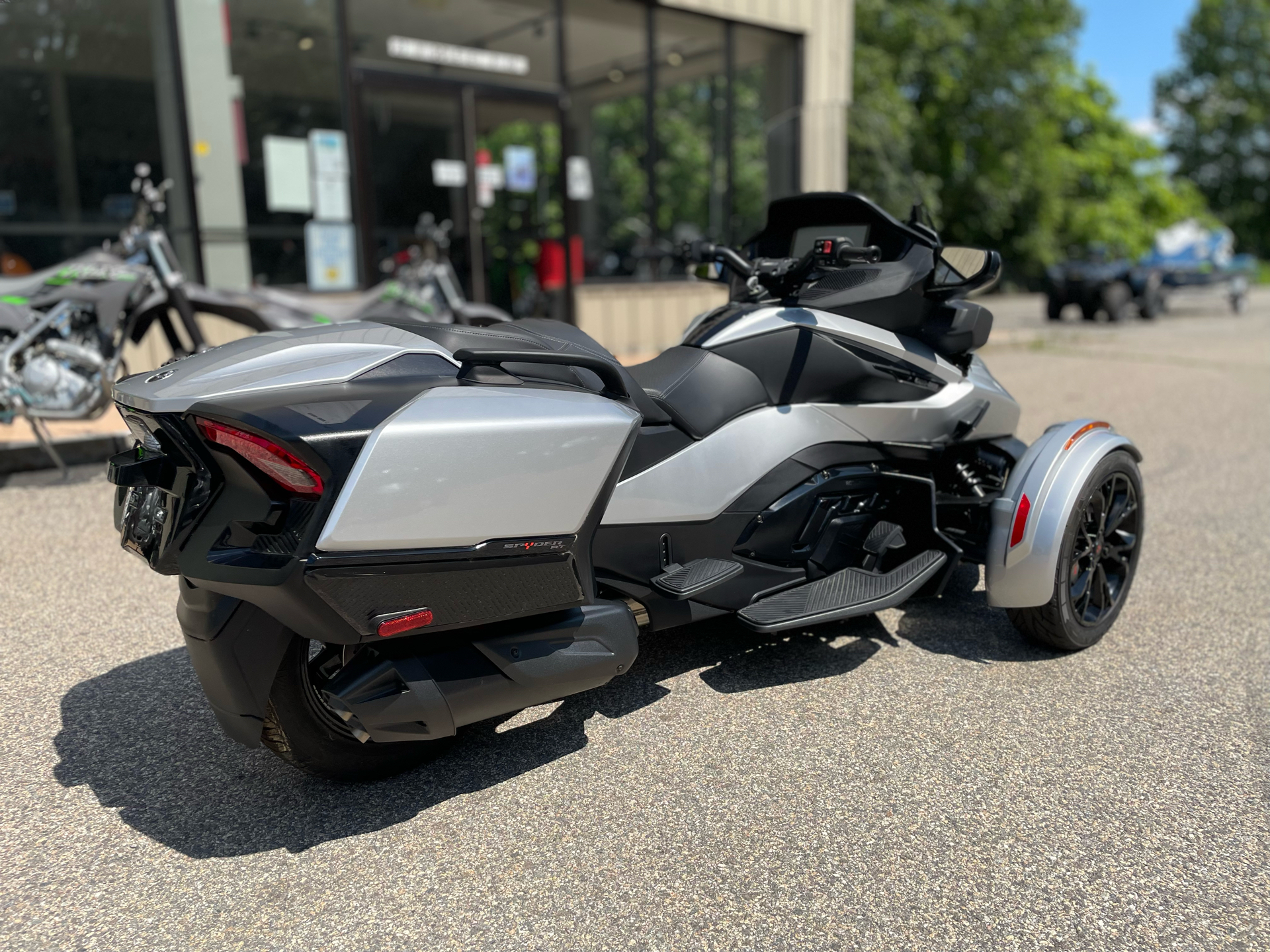 2024 Can-Am Spyder RT in Tyngsboro, Massachusetts - Photo 16