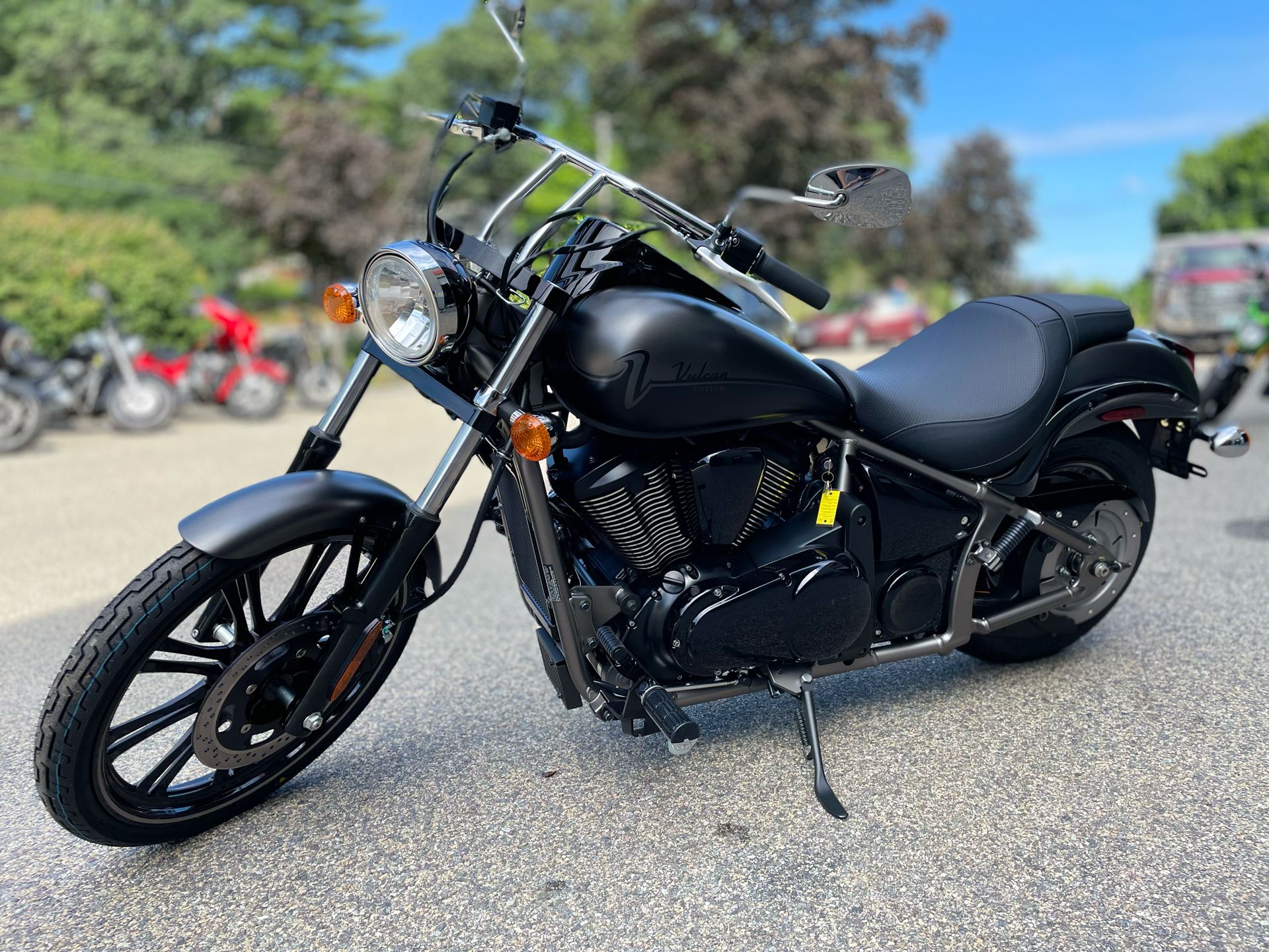 2024 Kawasaki Vulcan 900 Custom in Tyngsboro, Massachusetts - Photo 2