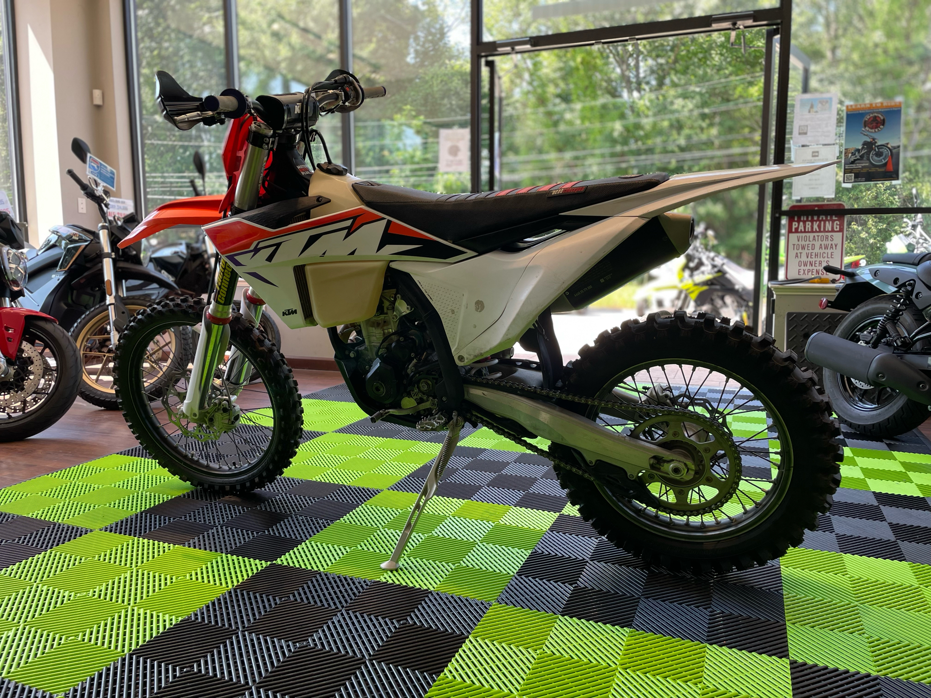 2023 KTM 250 XC-F in Tyngsboro, Massachusetts - Photo 10