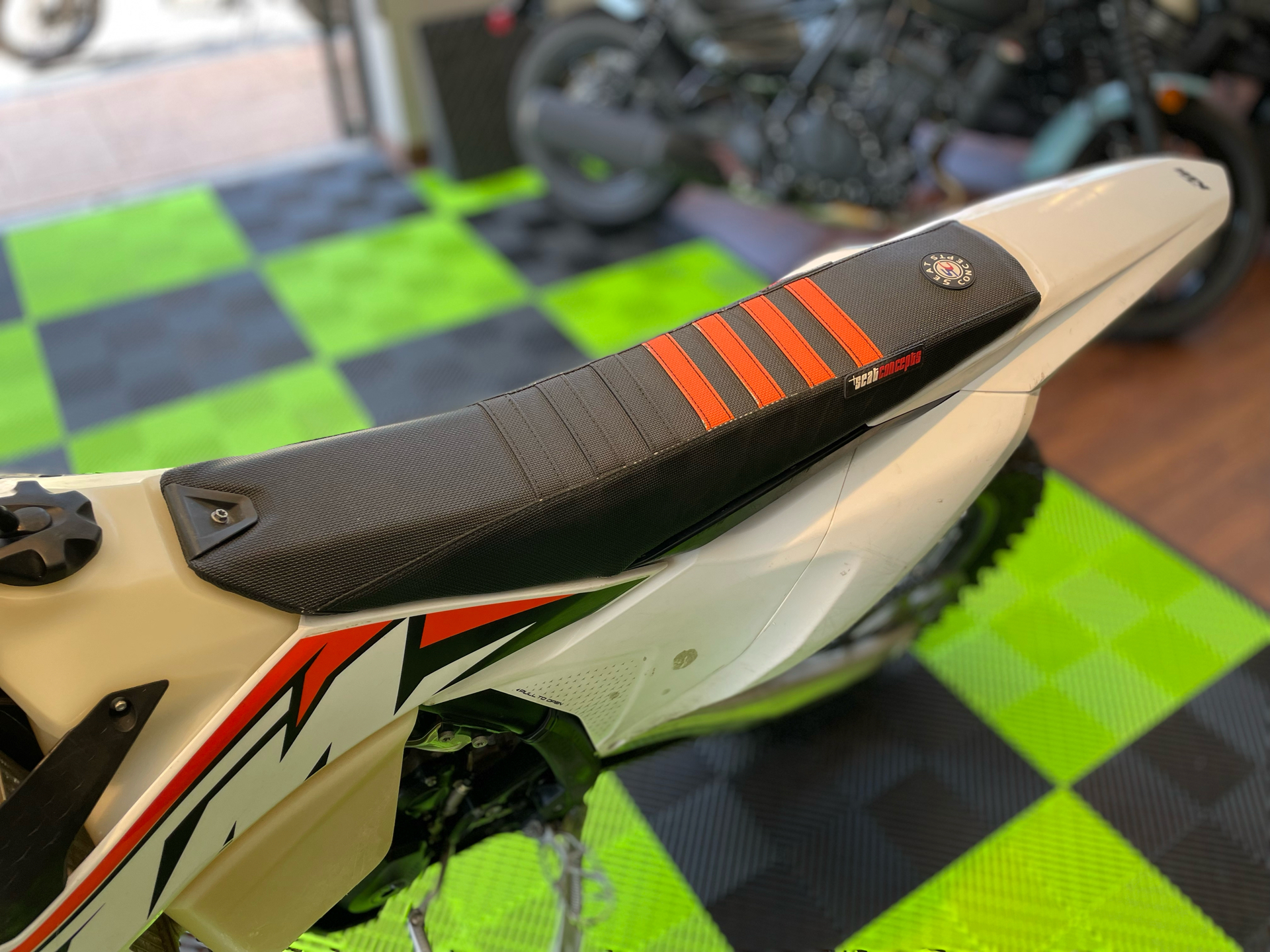 2023 KTM 250 XC-F in Tyngsboro, Massachusetts - Photo 11