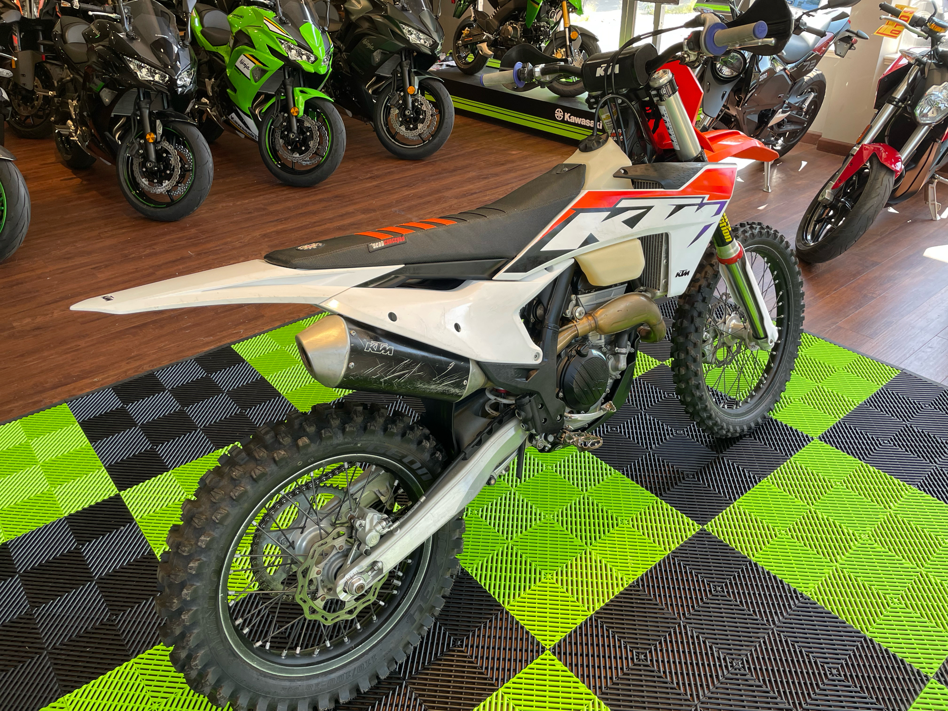 2023 KTM 250 XC-F in Tyngsboro, Massachusetts - Photo 14