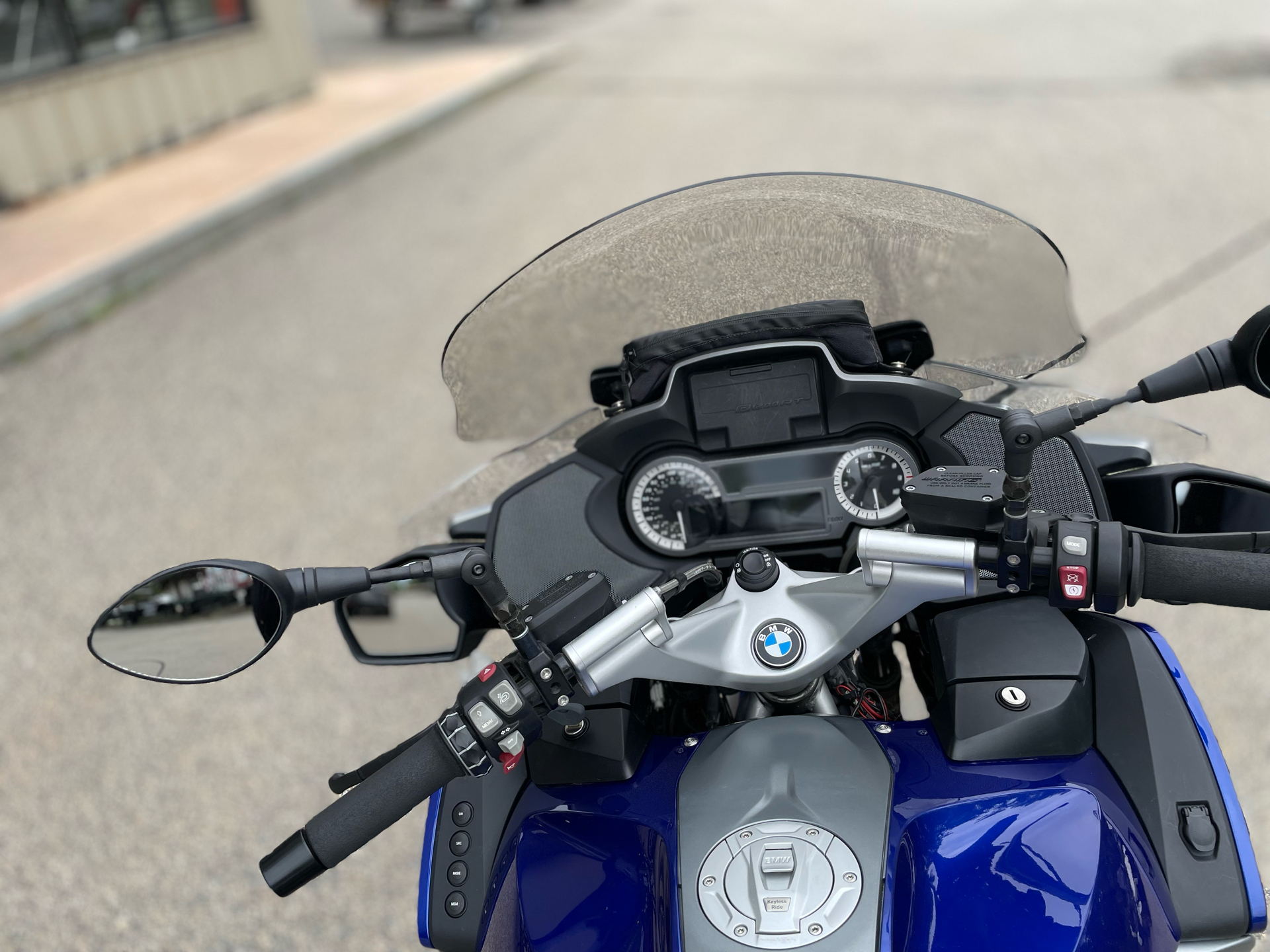 2016 BMW R 1200 RT in Tyngsboro, Massachusetts - Photo 12