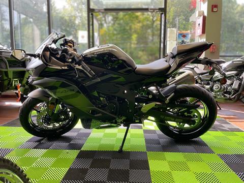 2026 Kawasaki Ninja ZX-4RR ABS in Tyngsboro, Massachusetts - Photo 2