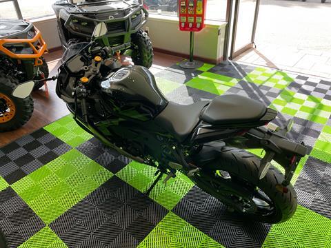 2026 Kawasaki Ninja ZX-4RR ABS in Tyngsboro, Massachusetts - Photo 10