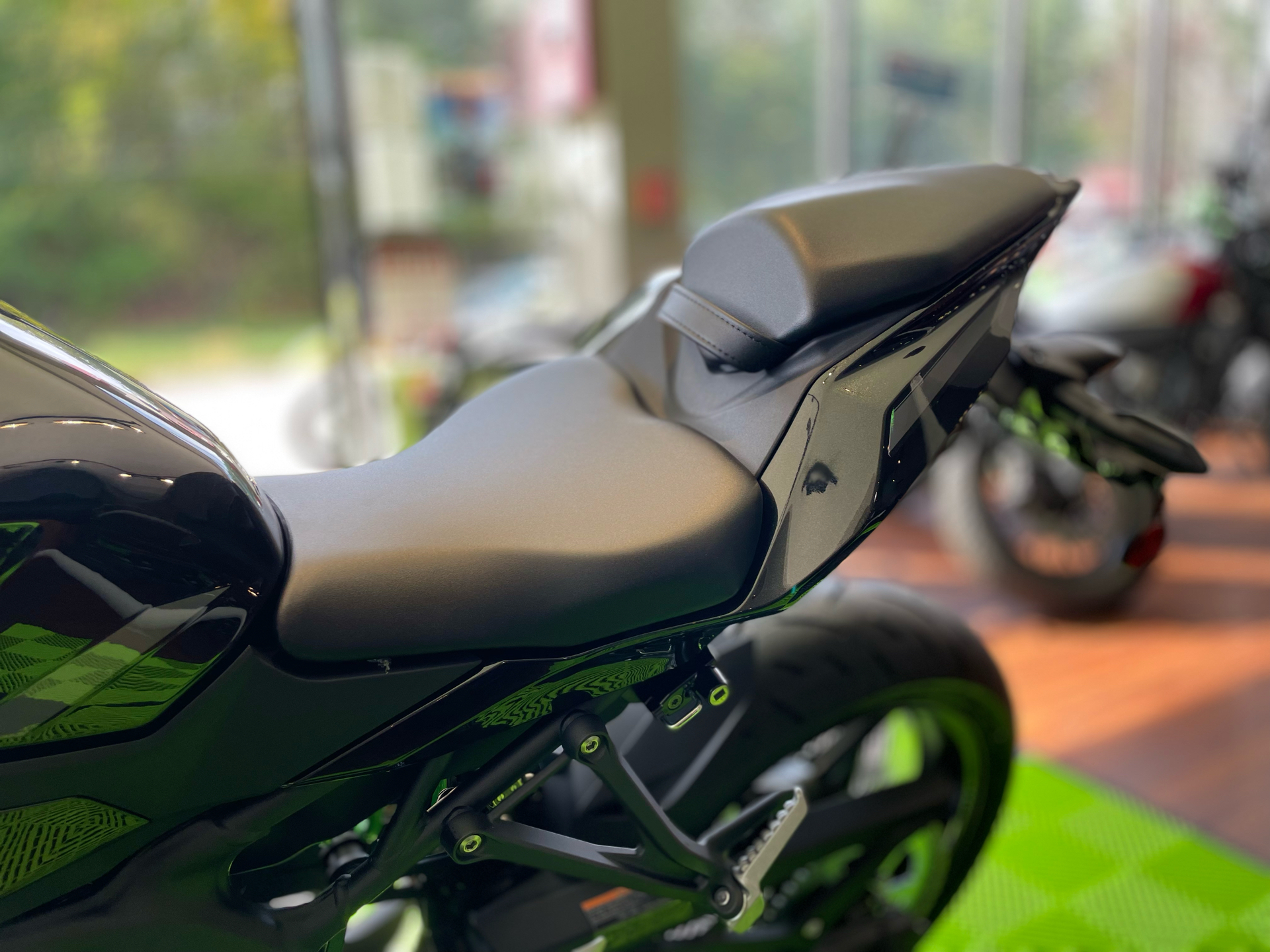 2026 Kawasaki Ninja ZX-4RR ABS in Tyngsboro, Massachusetts - Photo 13