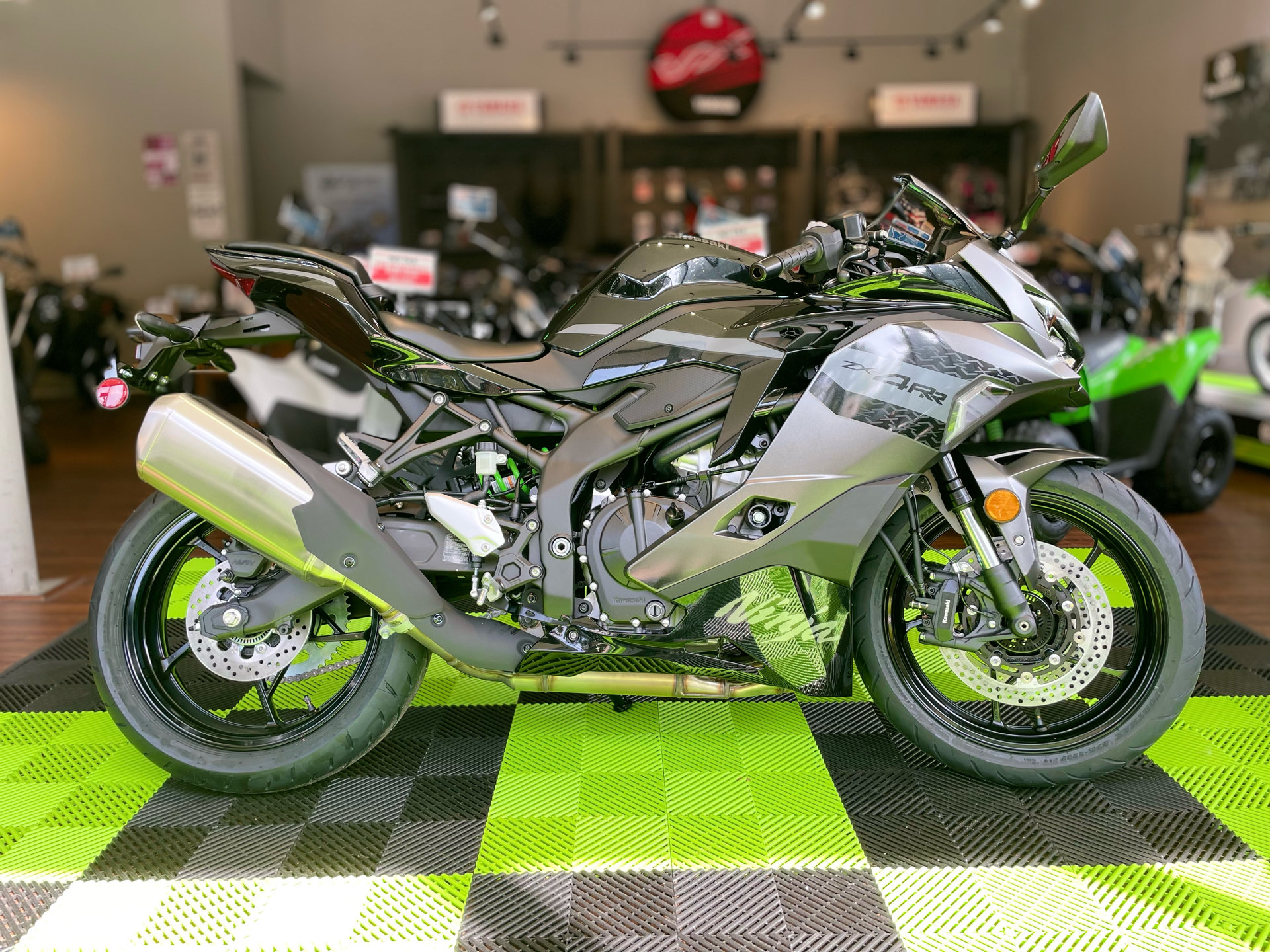 2026 Kawasaki Ninja ZX-4RR ABS in Tyngsboro, Massachusetts - Photo 19