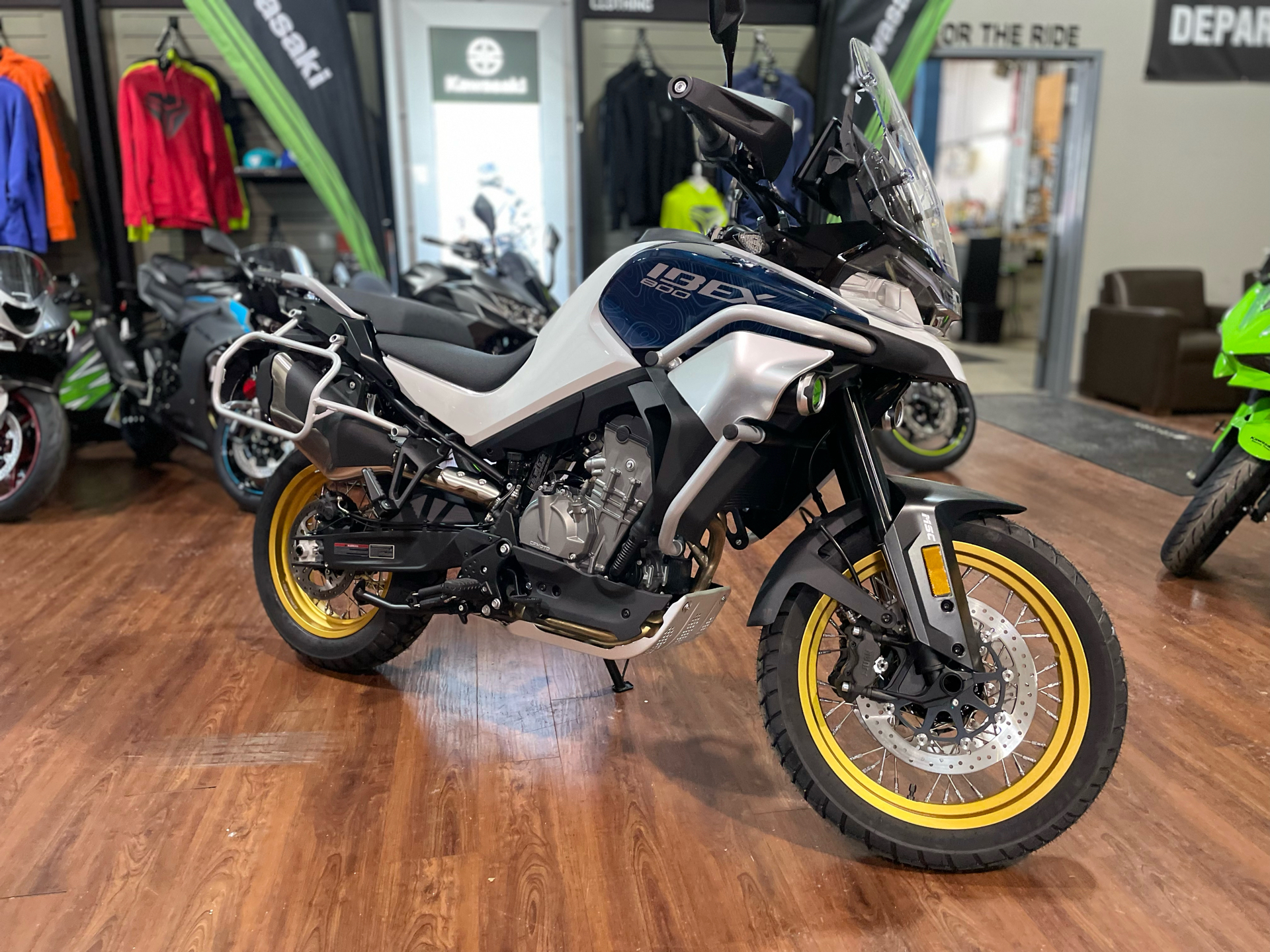 2025 CFMOTO Ibex 800 E in Tyngsboro, Massachusetts - Photo 2
