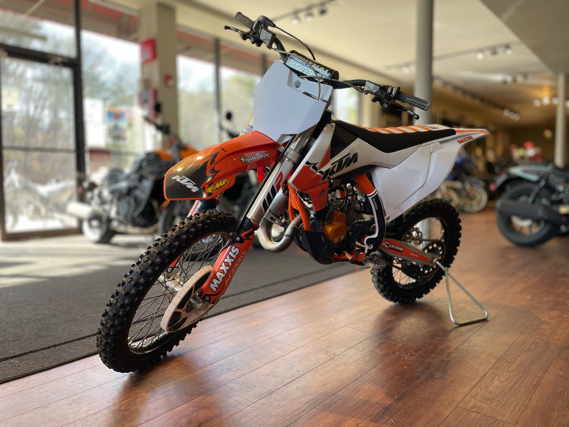 2022 KTM 85 SX 19/16 in Tyngsboro, Massachusetts - Photo 2