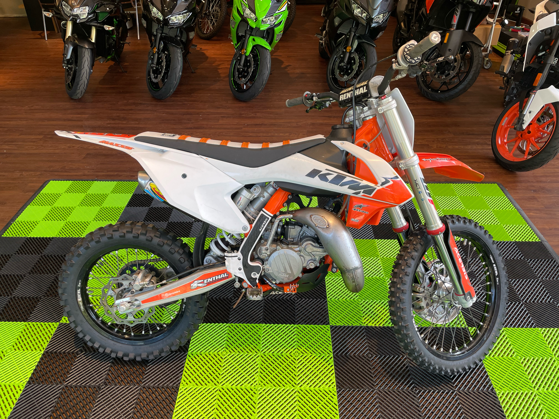 2022 KTM 85 SX 19/16 in Tyngsboro, Massachusetts - Photo 5