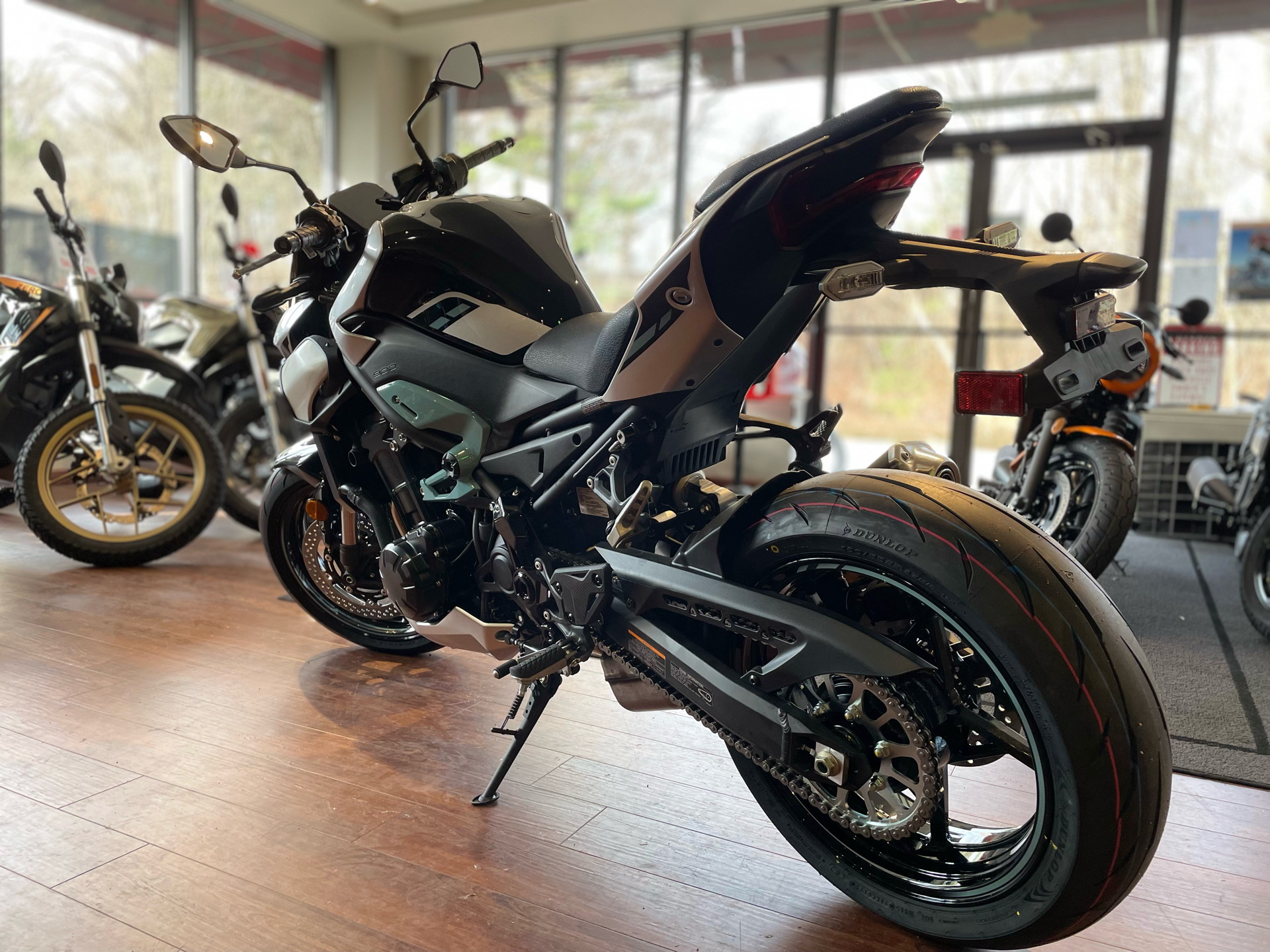 2025 Kawasaki Z900 ABS in Tyngsboro, Massachusetts - Photo 7