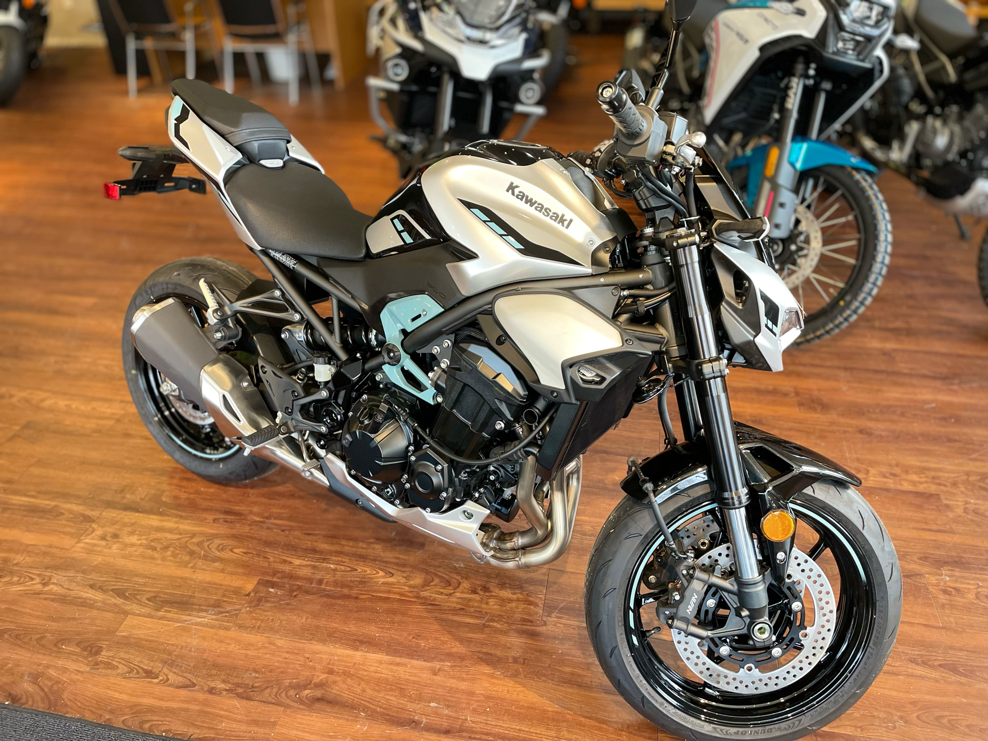 2025 Kawasaki Z900 ABS in Tyngsboro, Massachusetts - Photo 10