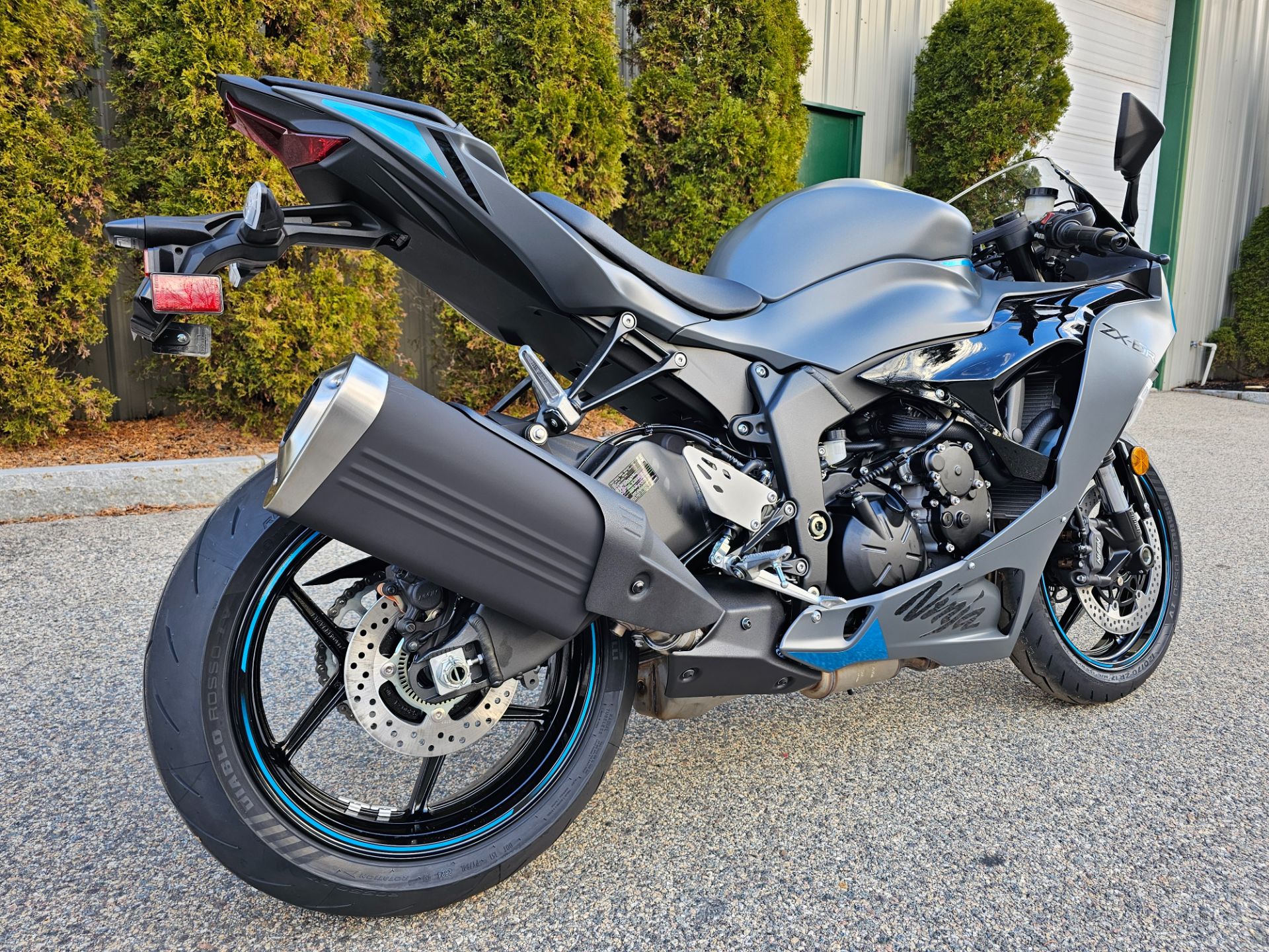 2025 Kawasaki Ninja ZX-6R in Tyngsboro, Massachusetts - Photo 8