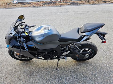 2025 Kawasaki Ninja ZX-6R in Tyngsboro, Massachusetts - Photo 9