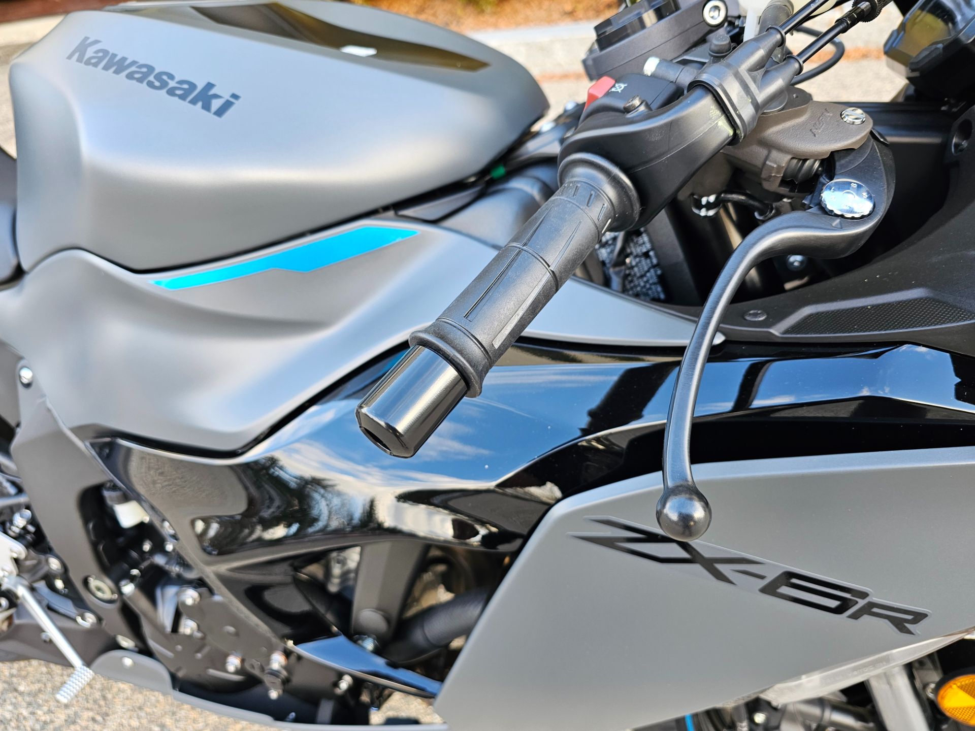 2025 Kawasaki Ninja ZX-6R in Tyngsboro, Massachusetts - Photo 15