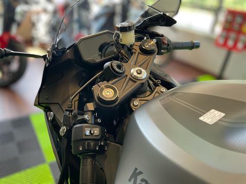 2025 Kawasaki Ninja ZX-6R in Tyngsboro, Massachusetts - Photo 4