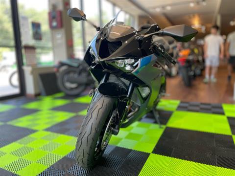 2025 Kawasaki Ninja ZX-6R in Tyngsboro, Massachusetts - Photo 7