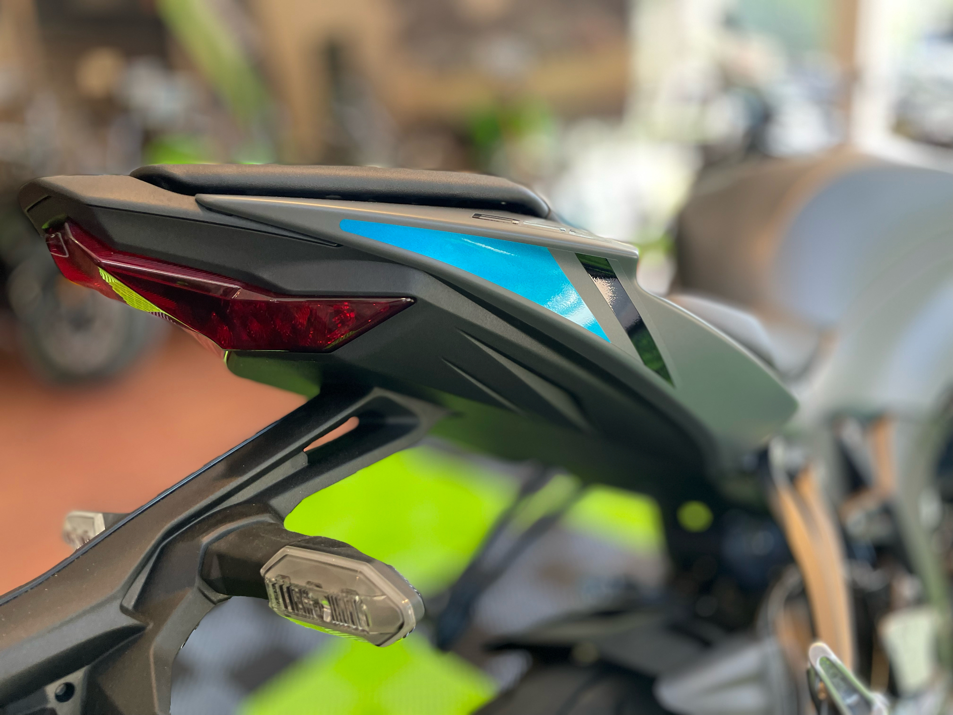 2025 Kawasaki Ninja ZX-6R in Tyngsboro, Massachusetts - Photo 18