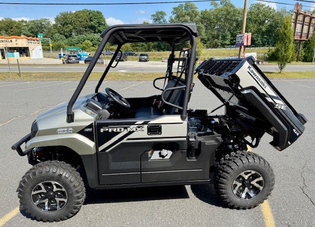 2025 Kawasaki MULE PRO-MX SE in Northampton, Massachusetts - Photo 2