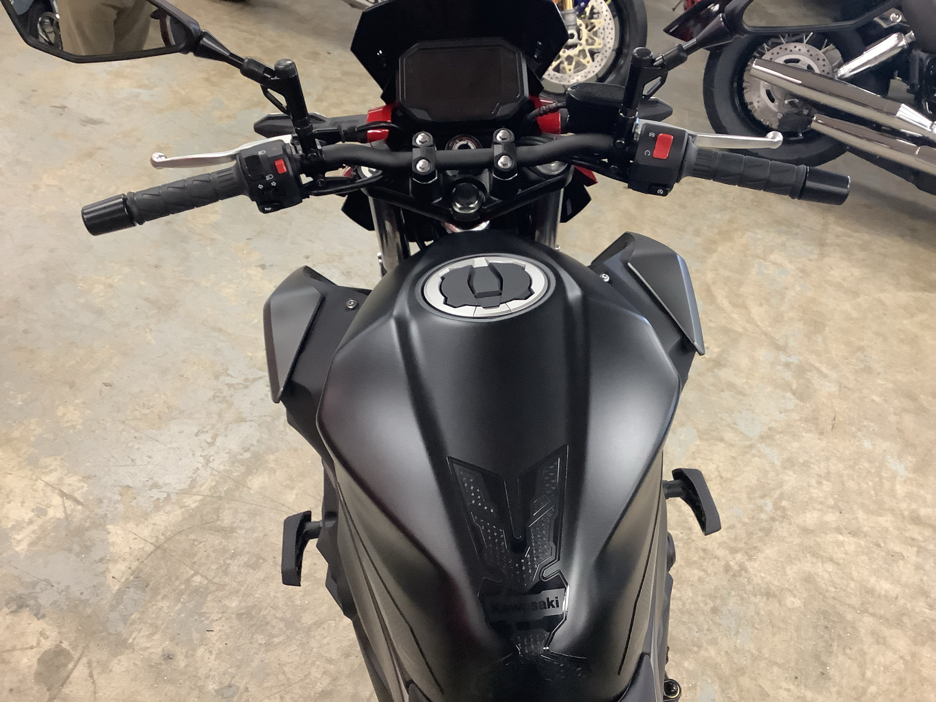 2024 Kawasaki Z500 SE ABS in Northampton, Massachusetts - Photo 5