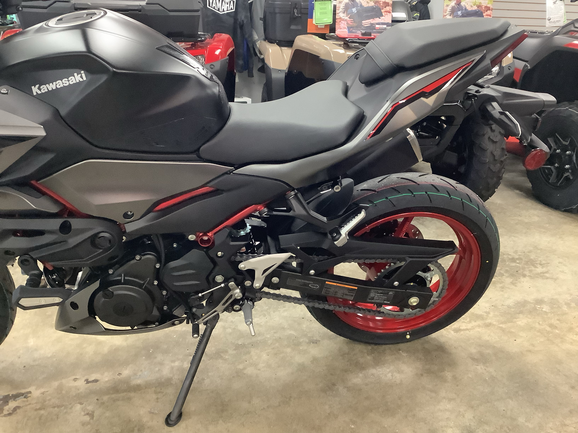2024 Kawasaki Z500 SE ABS in Northampton, Massachusetts - Photo 9