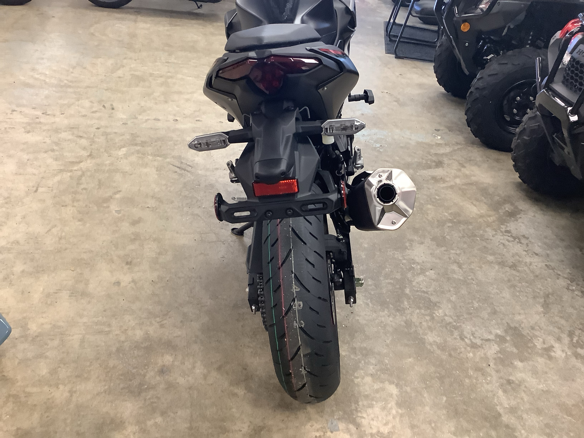 2024 Kawasaki Z500 SE ABS in Northampton, Massachusetts - Photo 10