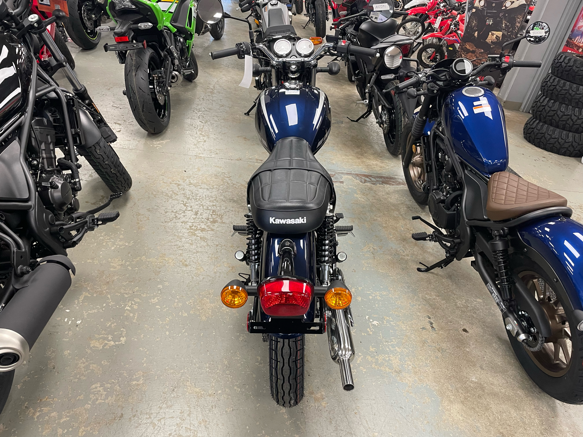 2025 Kawasaki W230 ABS in Northampton, Massachusetts - Photo 5