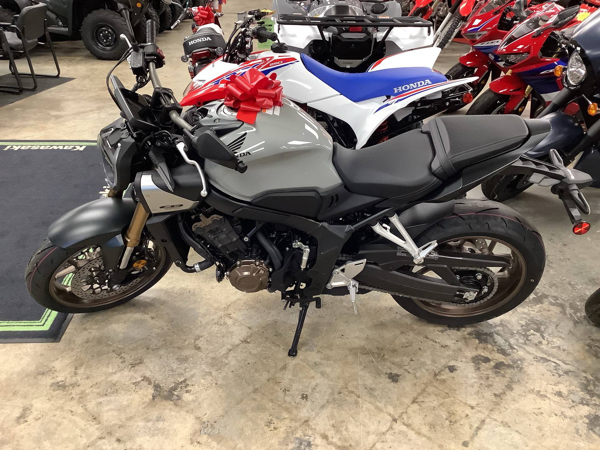 2024 Honda CB650R ABS in Northampton, Massachusetts - Photo 2