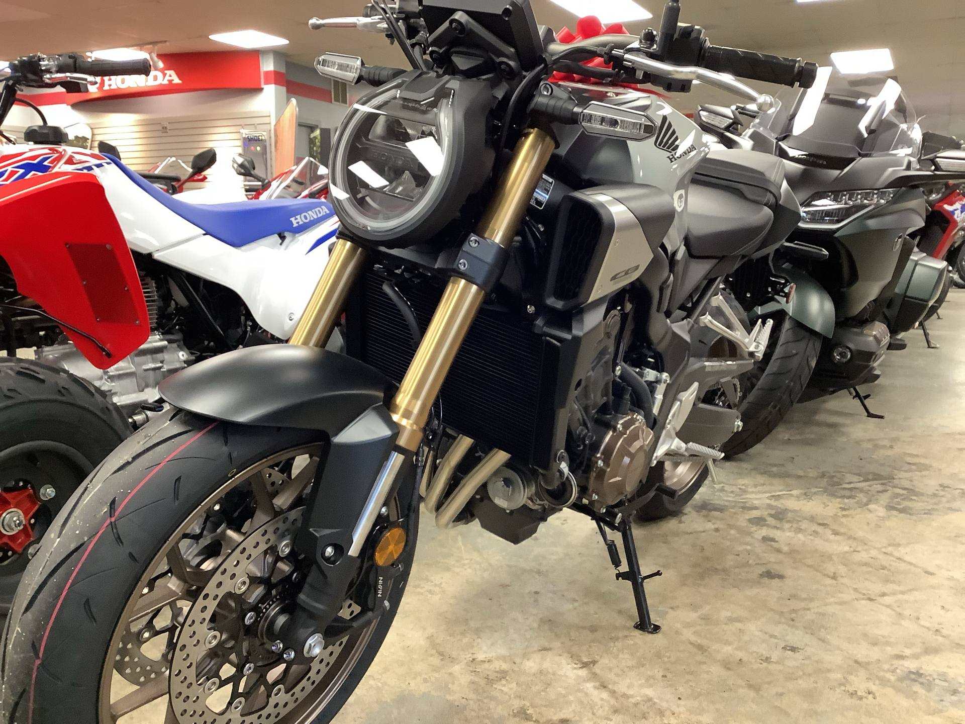 2024 Honda CB650R ABS in Northampton, Massachusetts - Photo 5