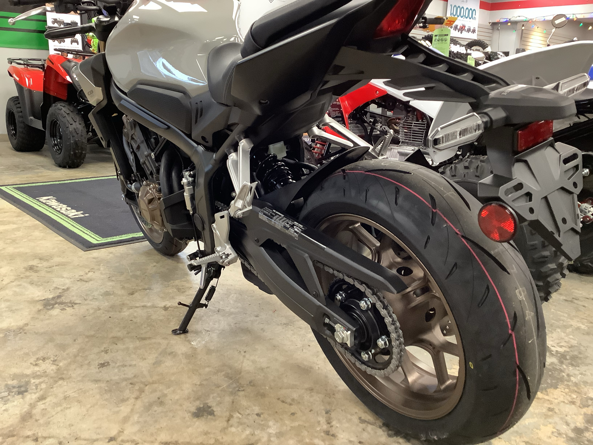 2024 Honda CB650R ABS in Northampton, Massachusetts - Photo 9