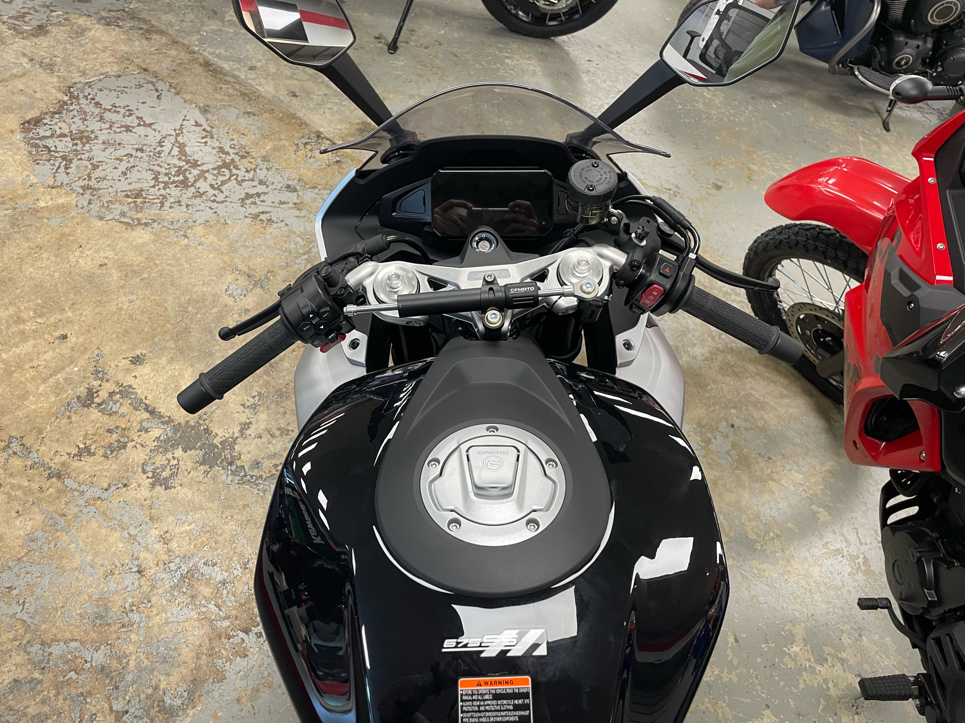 2025 CFMOTO 675SS in Northampton, Massachusetts - Photo 2