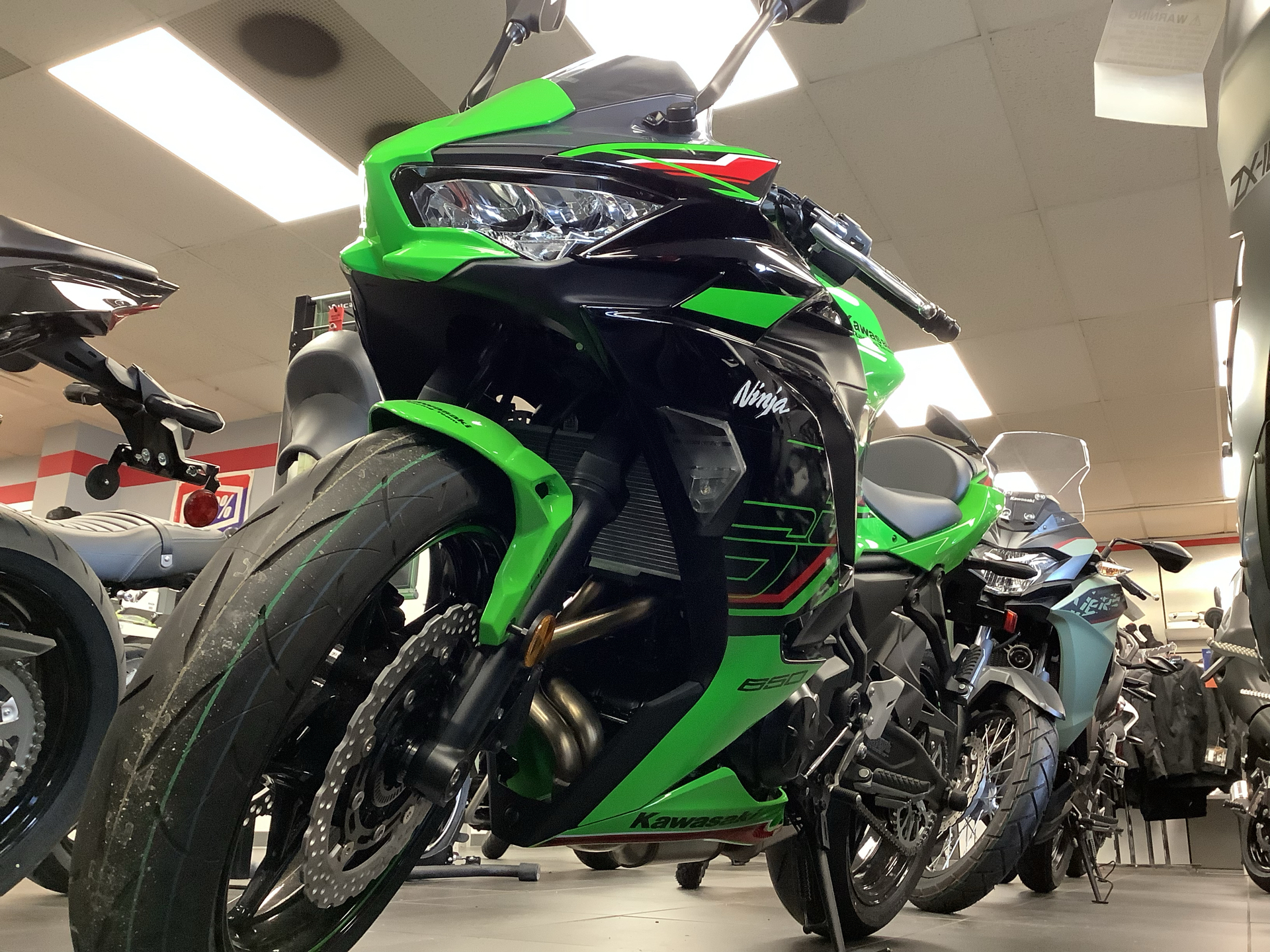 2024 Kawasaki Ninja 650 KRT Edition ABS in Northampton, Massachusetts - Photo 7
