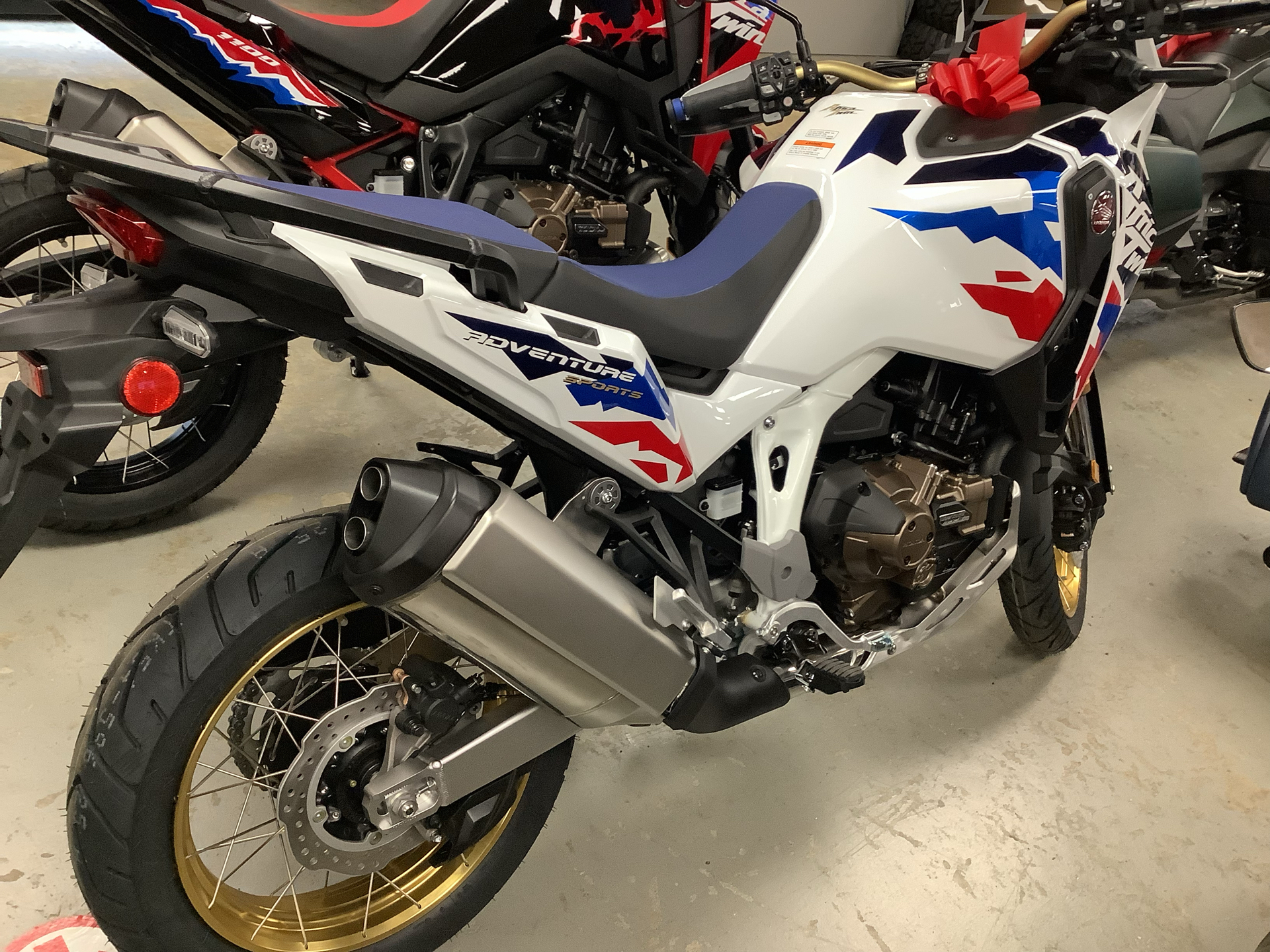 2024 Honda Africa Twin Adventure Sports ES DCT in Northampton, Massachusetts - Photo 3