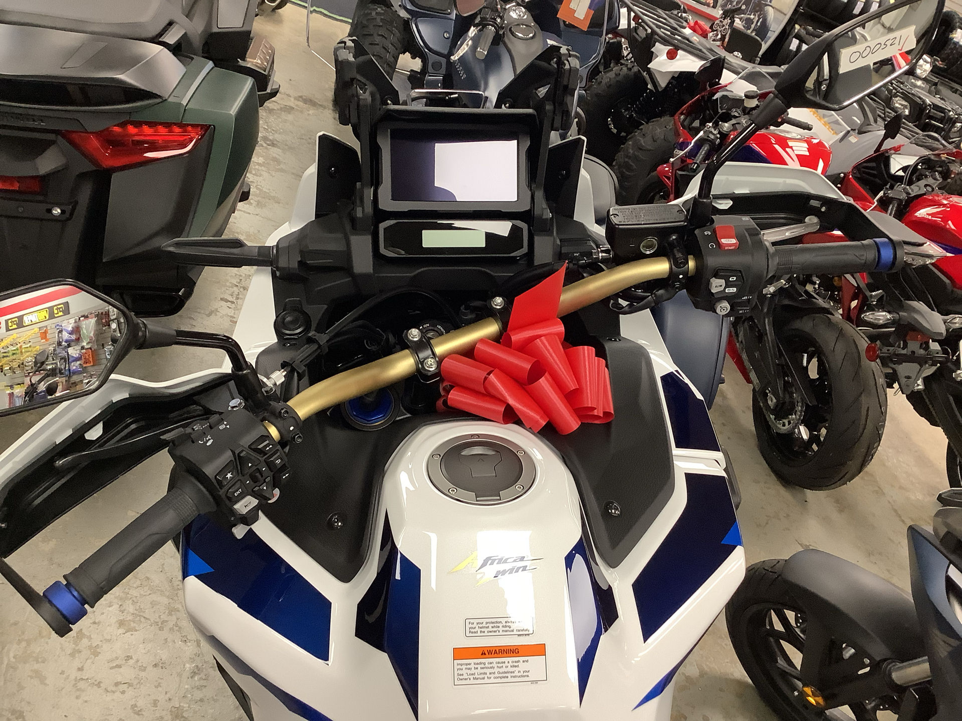 2024 Honda Africa Twin Adventure Sports ES DCT in Northampton, Massachusetts - Photo 4
