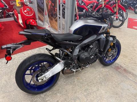 New 2026 Yamaha MT-09 SP Liquid Metal / Raven Motorcycles For Sale