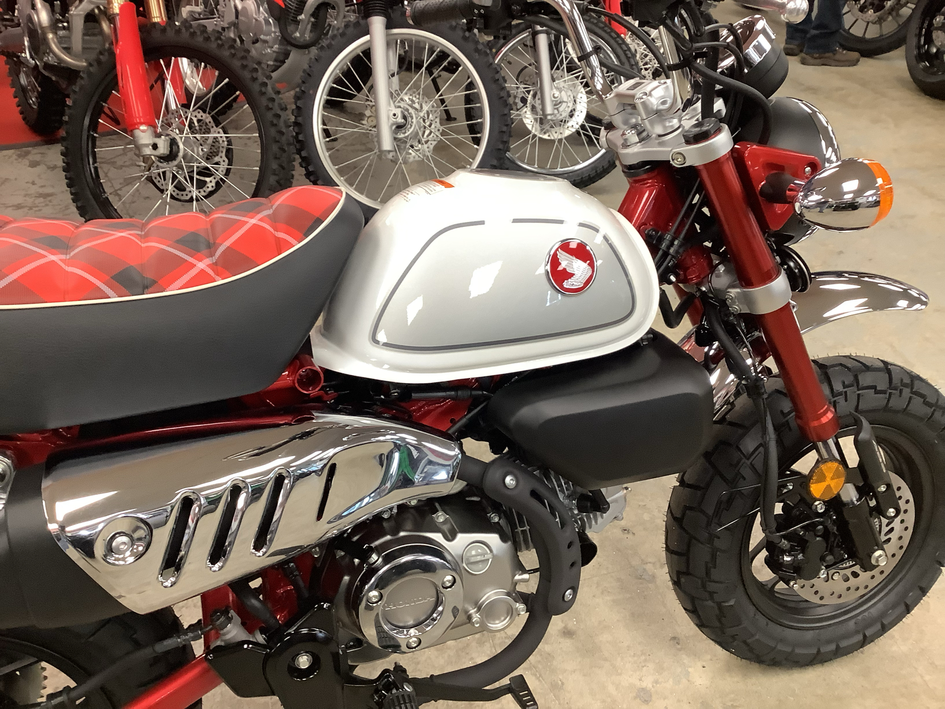 2024 Honda Monkey ABS in Northampton, Massachusetts - Photo 6