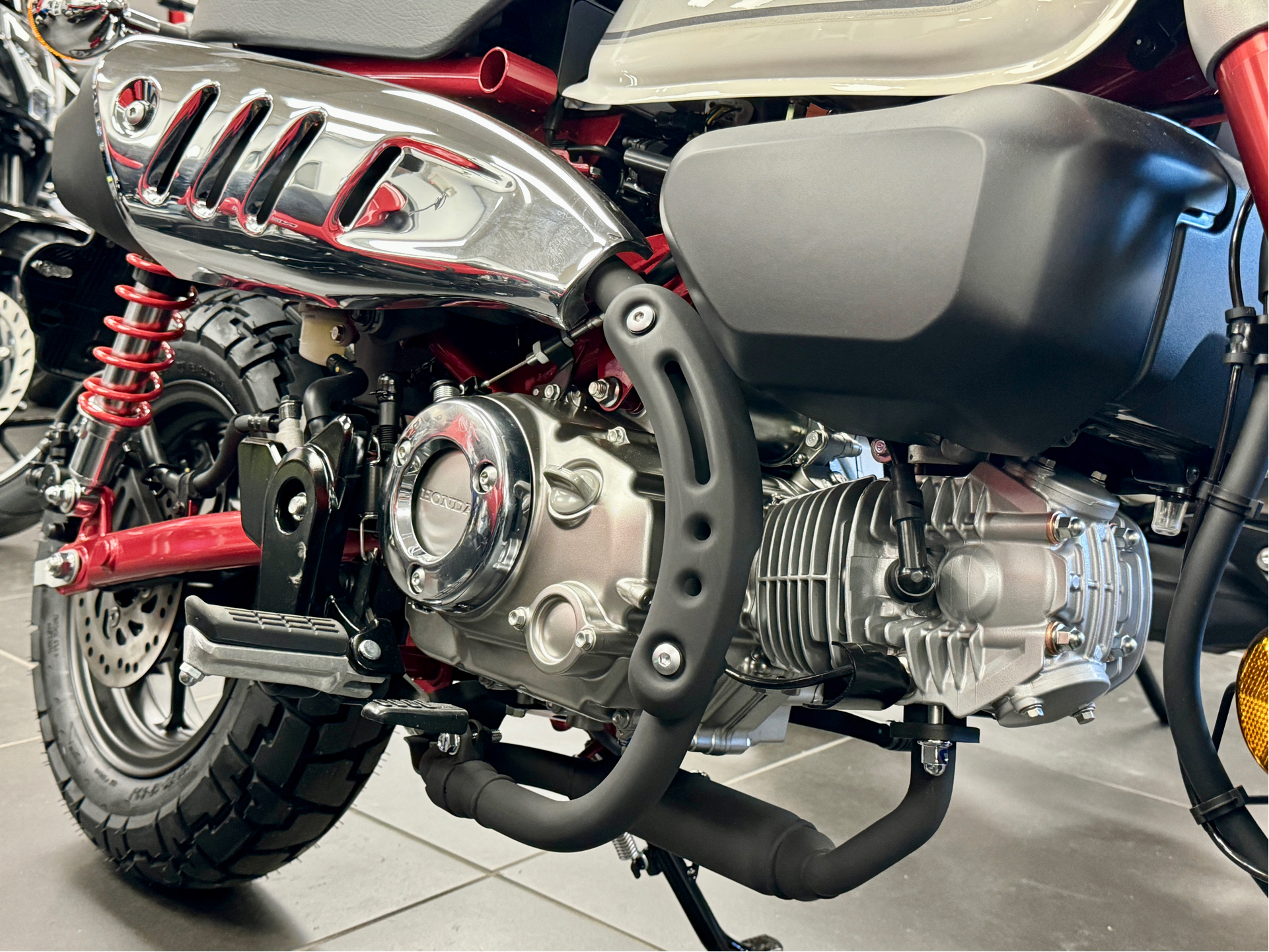 2024 Honda Monkey ABS in Northampton, Massachusetts - Photo 8