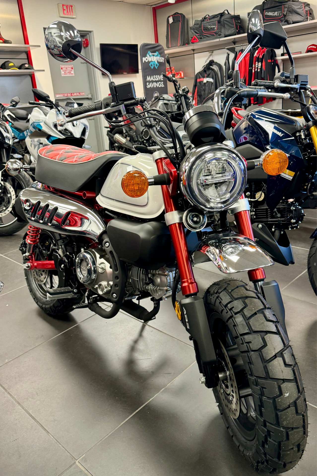 2024 Honda Monkey ABS in Northampton, Massachusetts - Photo 14