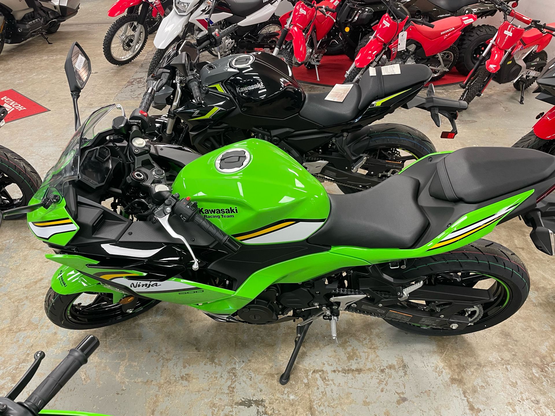 2025 Kawasaki Ninja 500 KRT Edition in Northampton, Massachusetts - Photo 2