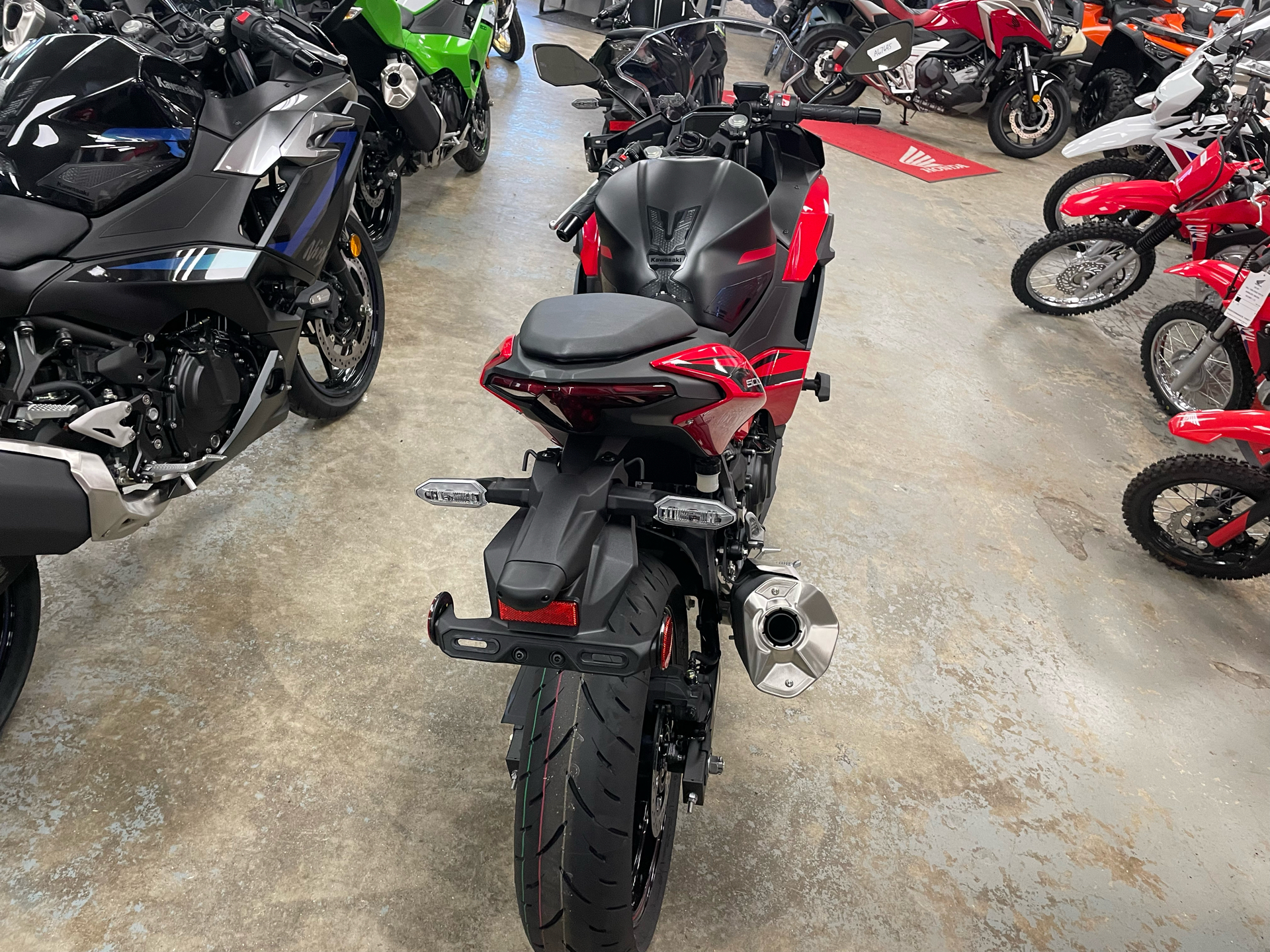 2025 Kawasaki Ninja 500 SE ABS in Northampton, Massachusetts - Photo 6