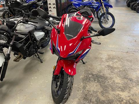 2025 Honda CBR500R in Northampton, Massachusetts - Photo 2