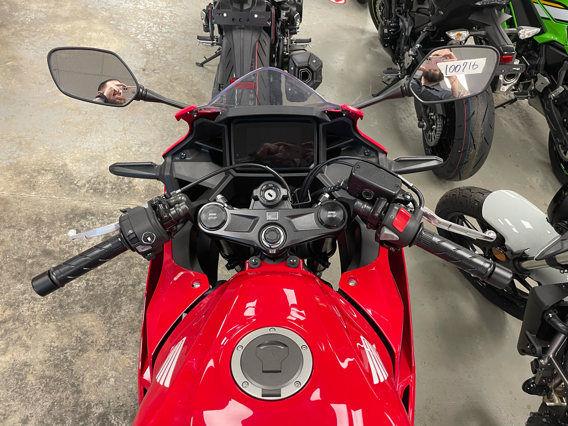 2025 Honda CBR500R in Northampton, Massachusetts - Photo 6