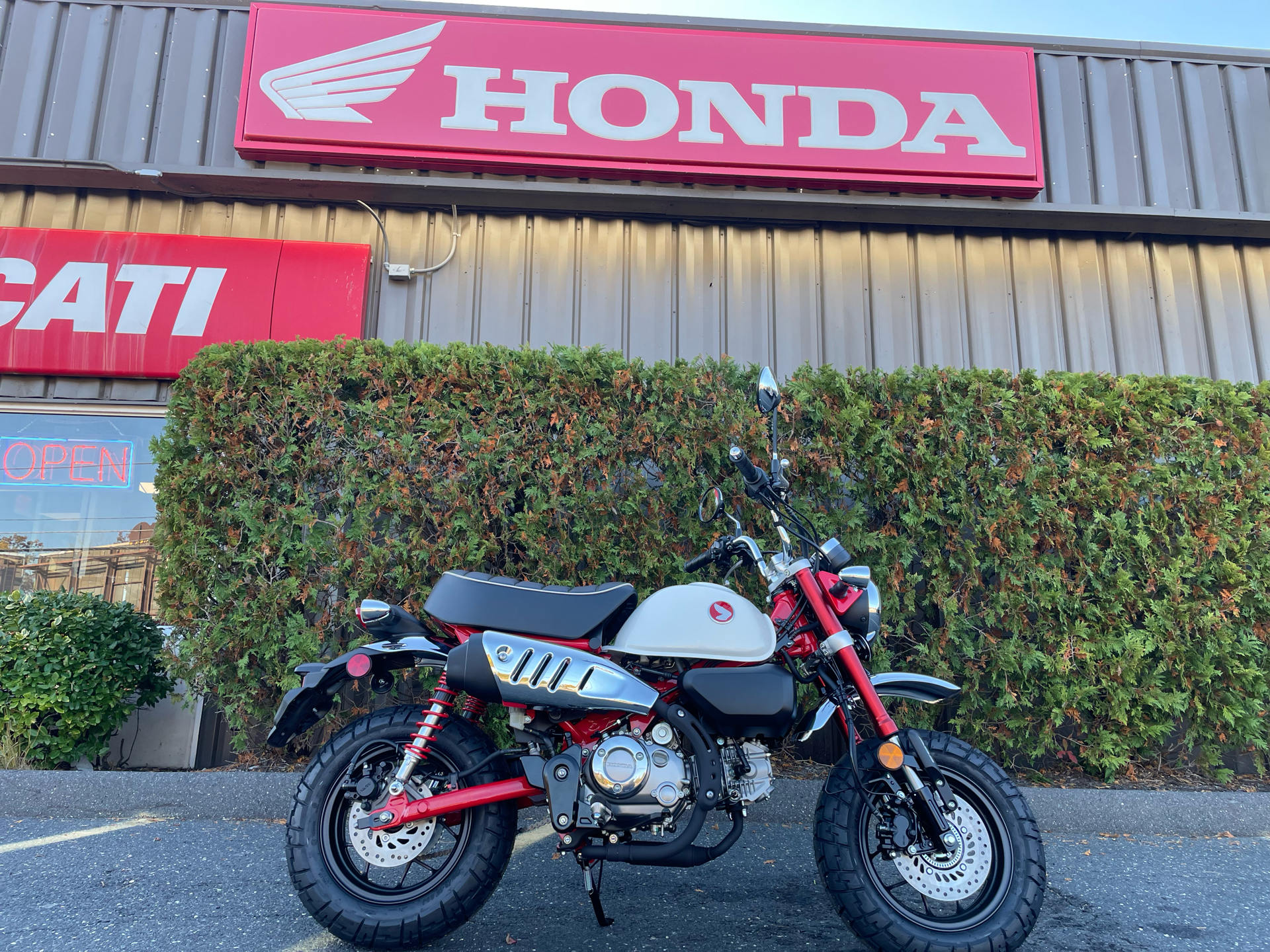 2025 Honda Monkey ABS in Northampton, Massachusetts - Photo 1