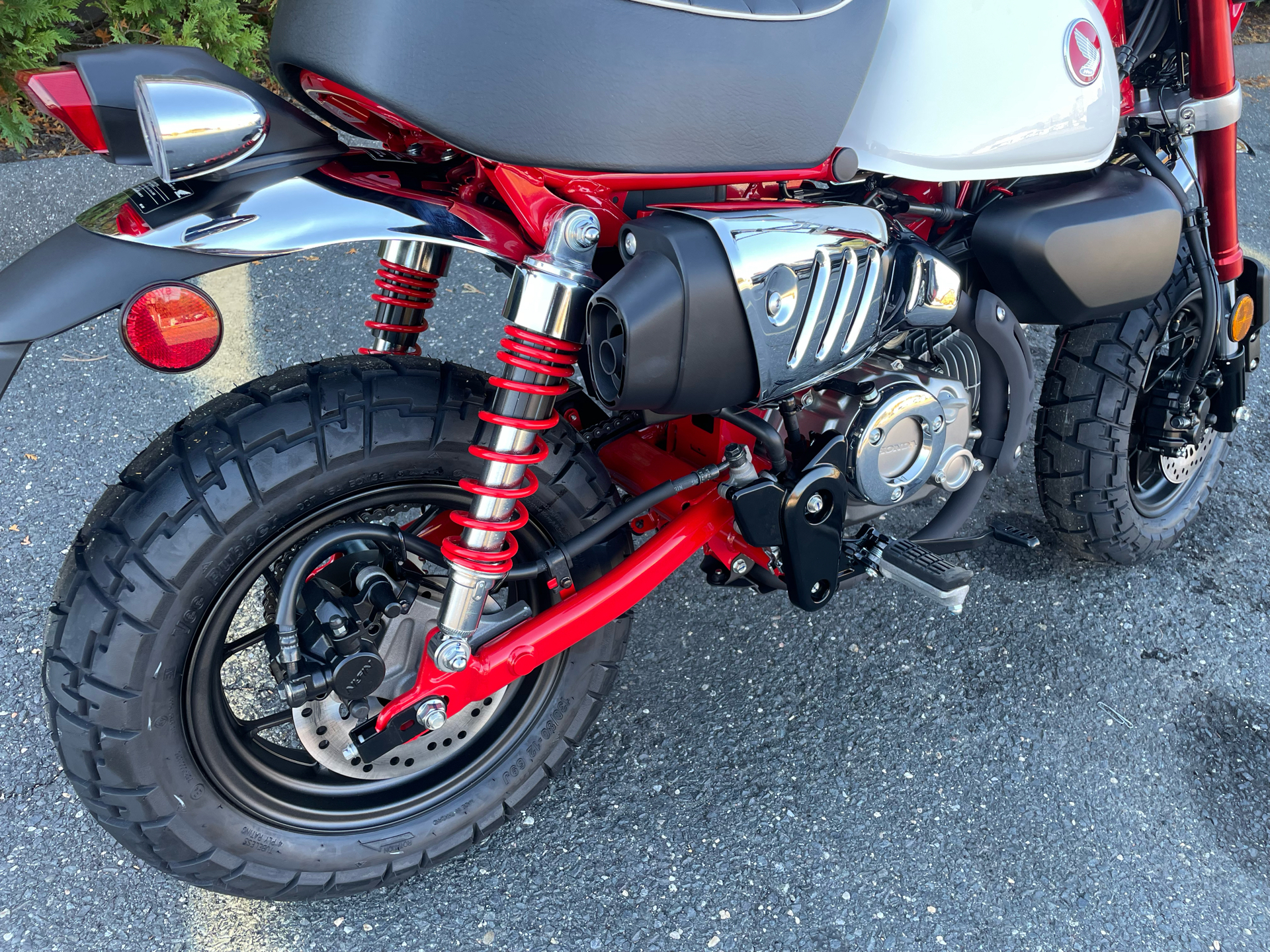 2025 Honda Monkey ABS in Northampton, Massachusetts - Photo 9