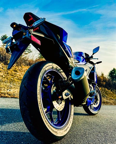 2025 Yamaha YZF-R3 in Northampton, Massachusetts - Photo 34