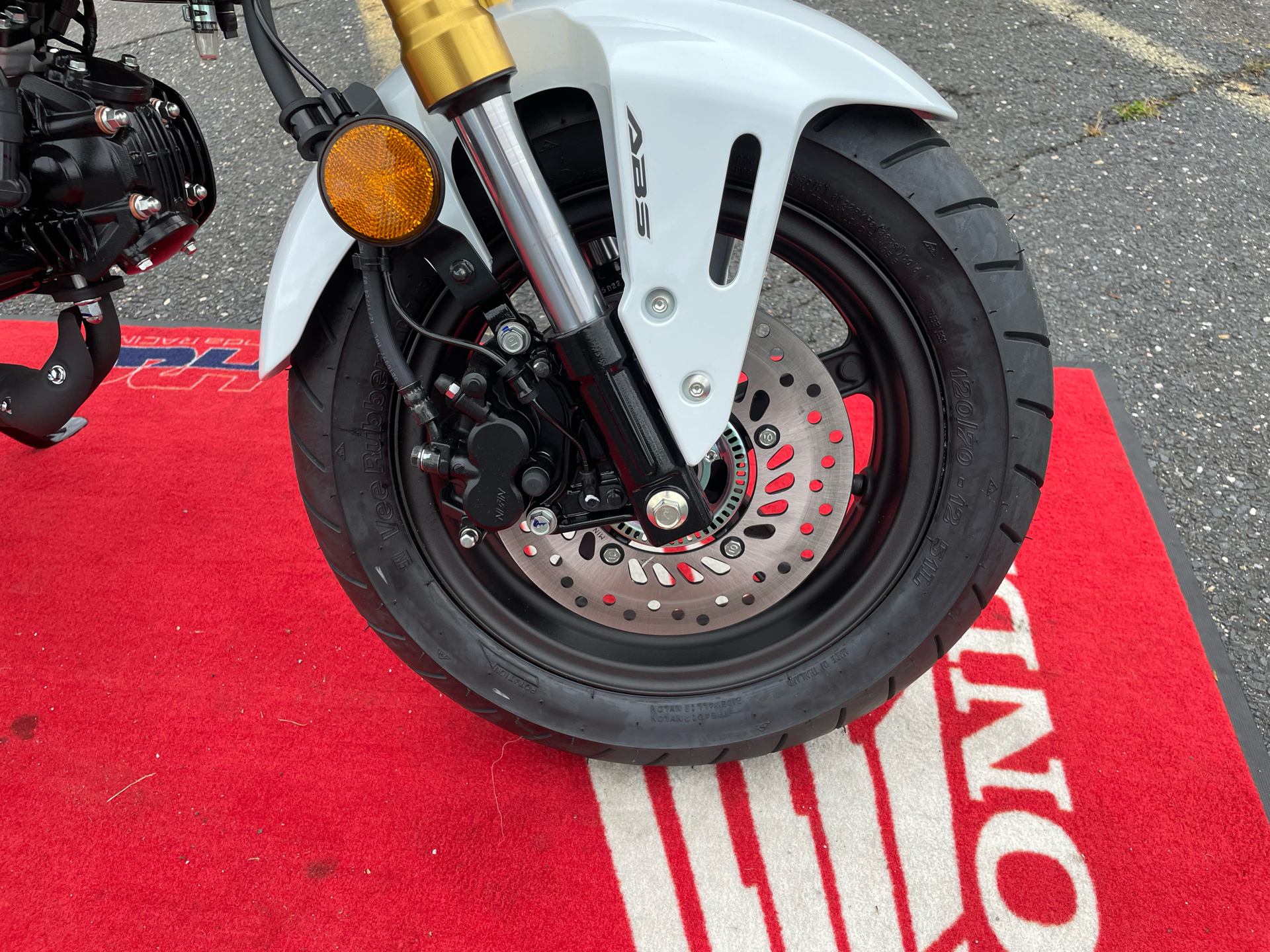 2026 Honda Grom ABS in Northampton, Massachusetts - Photo 8